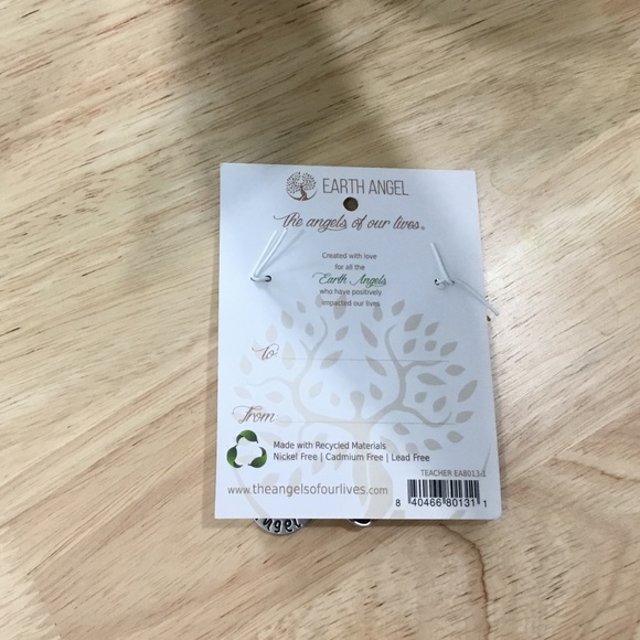 🌸 3/$25 Earth Angel Teacher Bracelet - Picture 3 of 3